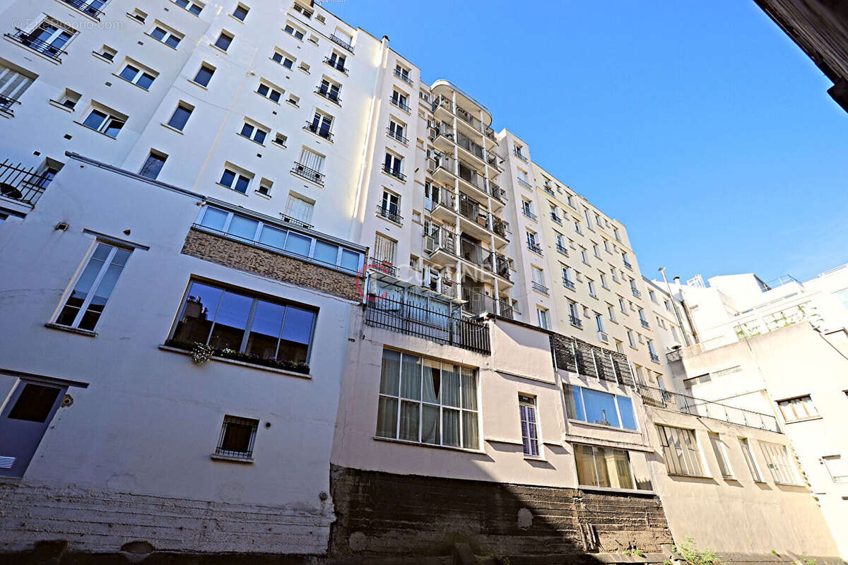 Appartement à PARIS-18E