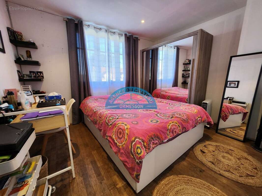 Maison à ORMESSON-SUR-MARNE