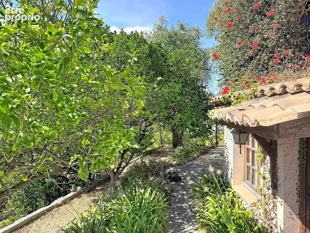 Nice Corniche de Magnan/Propriété 6pièces/ Maison/Studio/Garage/vue mer - photo 3