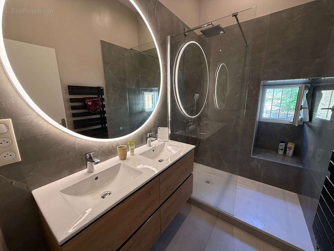 Appartement à LYON-4E