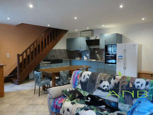 Maison à BUSSEROLLES