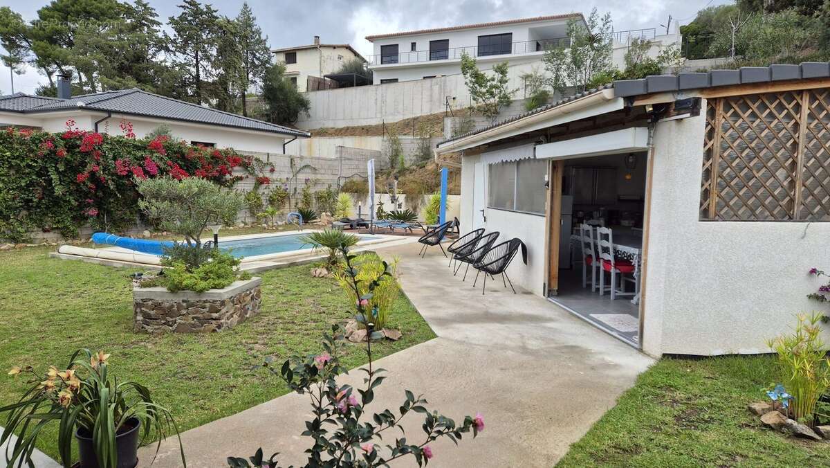 Maison 174 m² à Bastelicaccia  - photo 6
