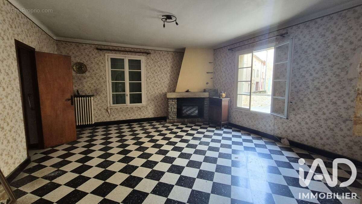 Maison 130 m² à Sernhac  - photo 7
