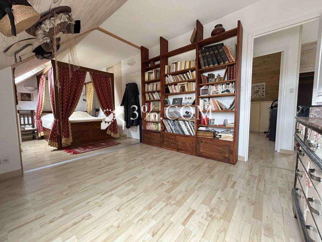 Maison à LA TURBALLE