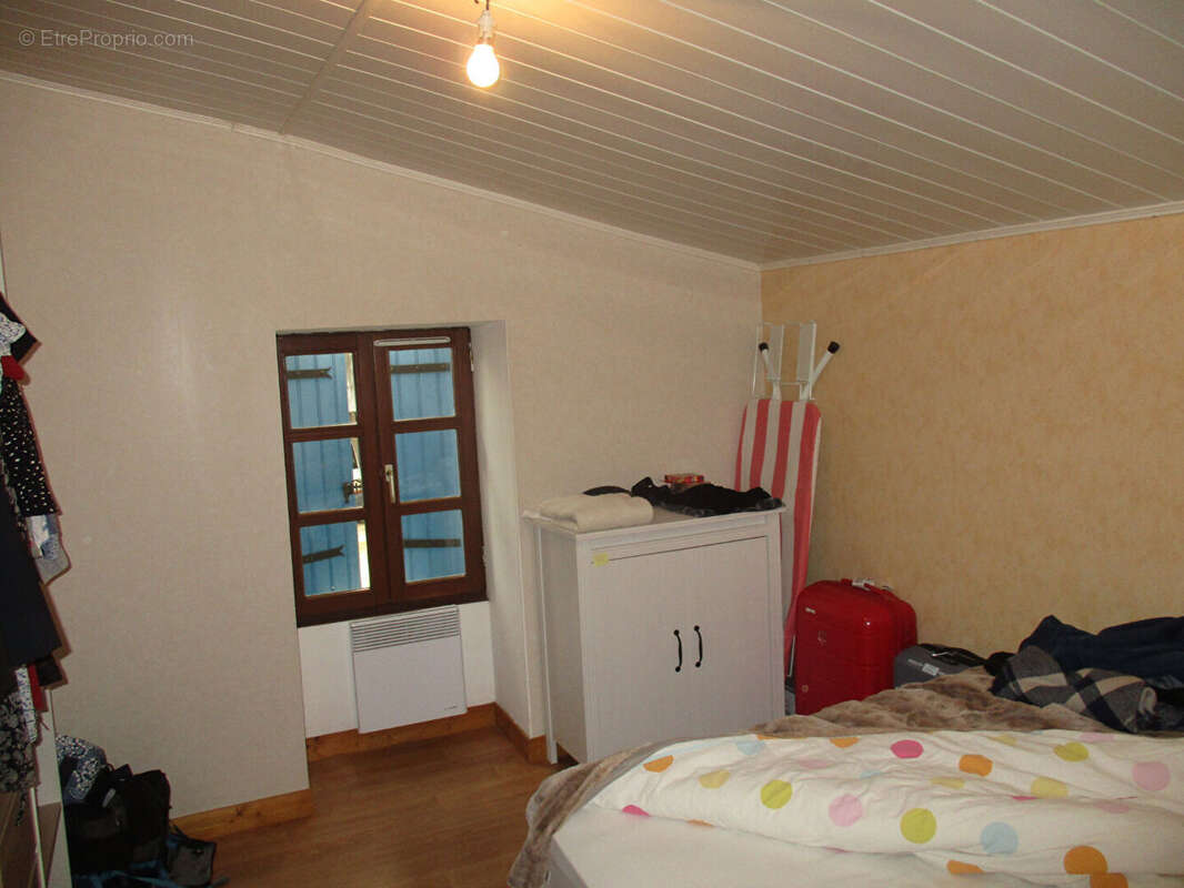 Secteur La Crèche 185 m2 - photo 7