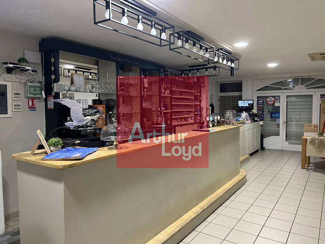 Commerce à PUYMIROL