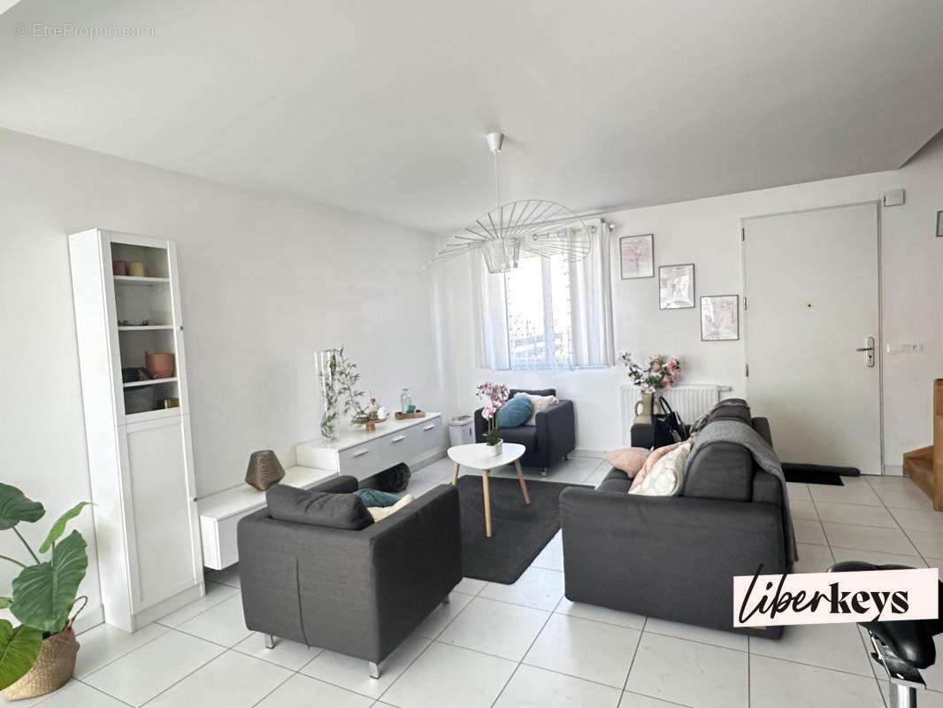 Maison à MOUSSY-LE-VIEUX