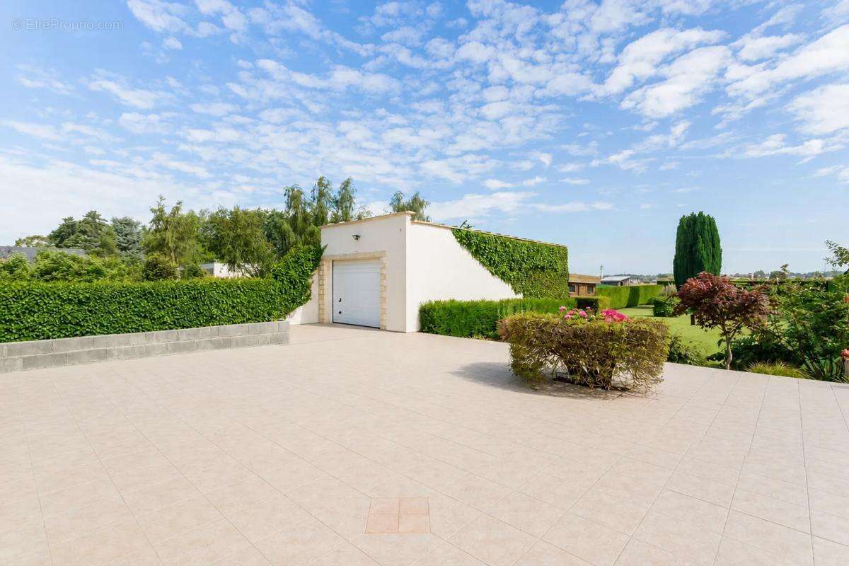Maison de 7 pièces de 190 m² à Noyelles-lès-Seclin - photo 8