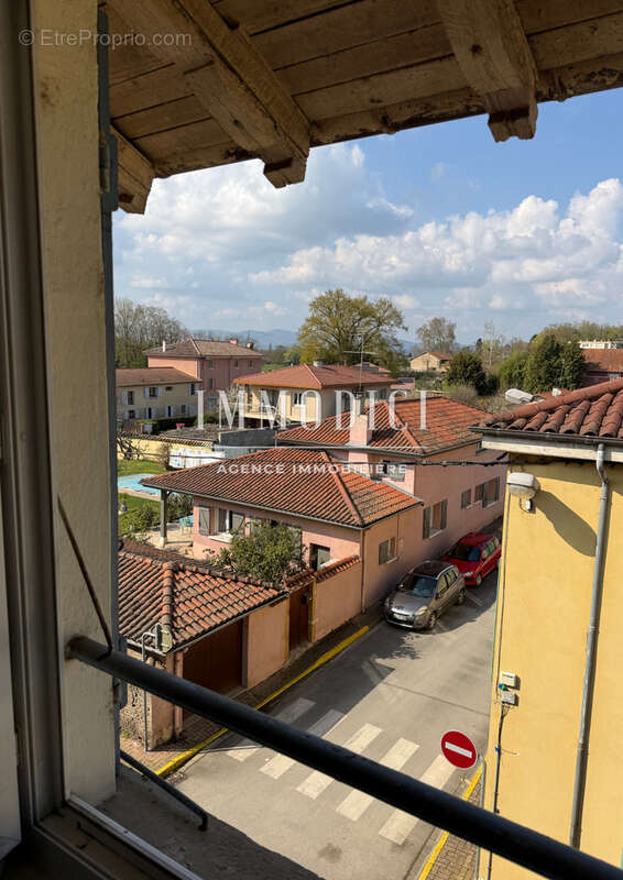 Appartement à THOISSEY