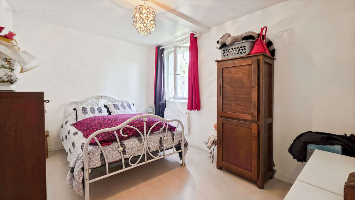 Maison à BEZU-SAINT-ELOI