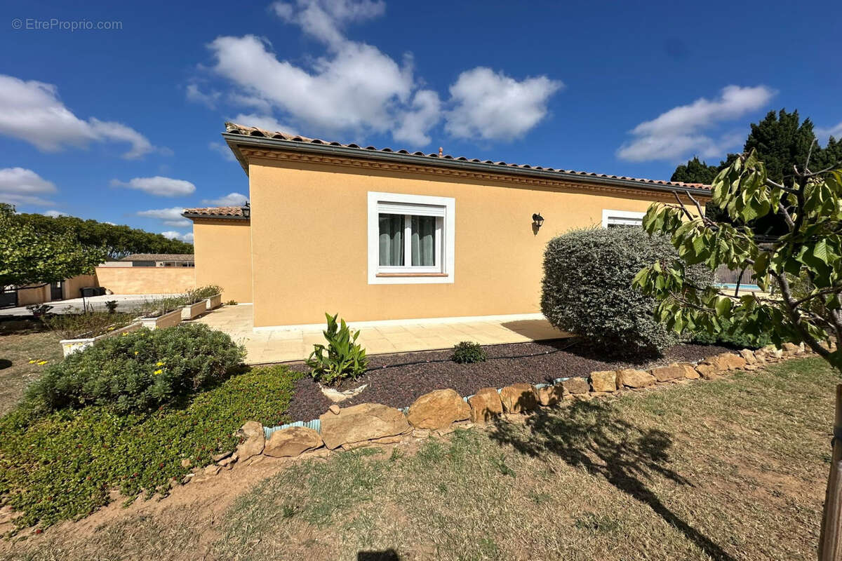 Maison à BOUTENAC