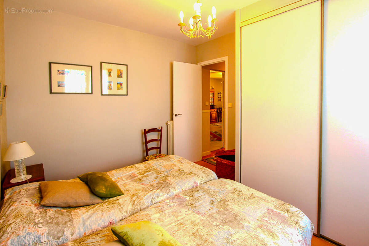 Biarritz centre - bel appartement proche mer et halles -terrasse - jardin - cave - photo 7