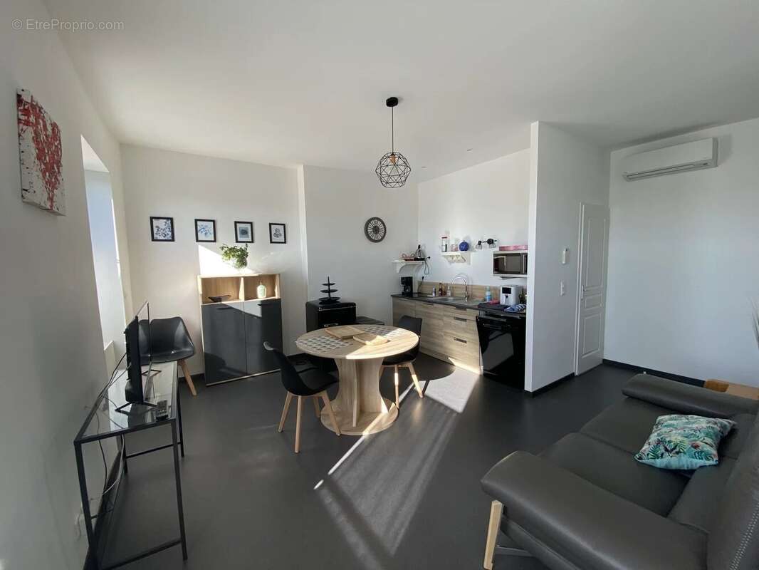 Maison à LEZIGNAN-CORBIERES