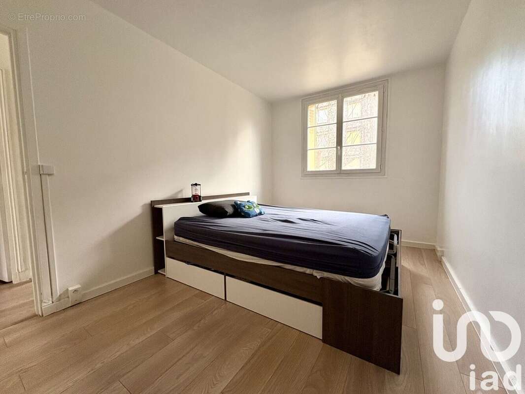 Photo 8 - Appartement à COURBEVOIE