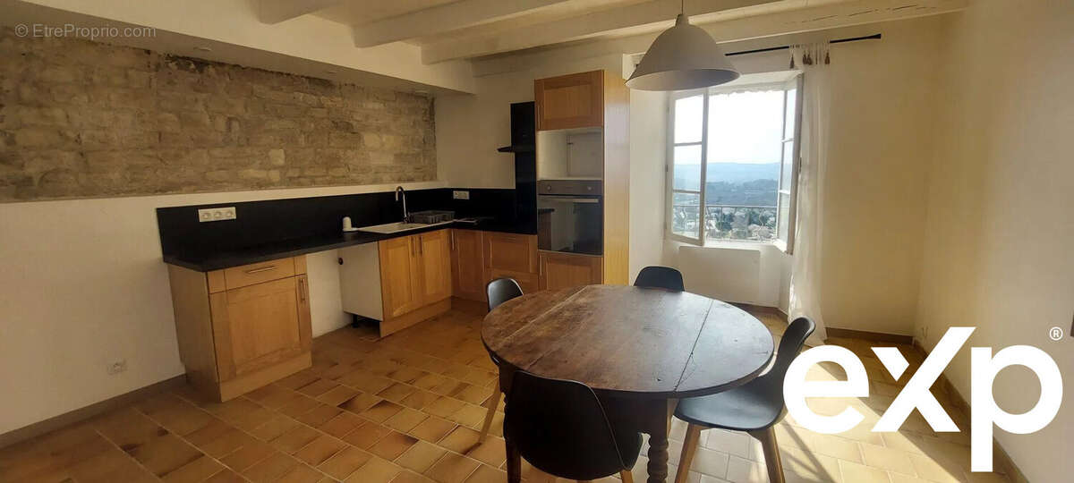 Maison à VEZENOBRES