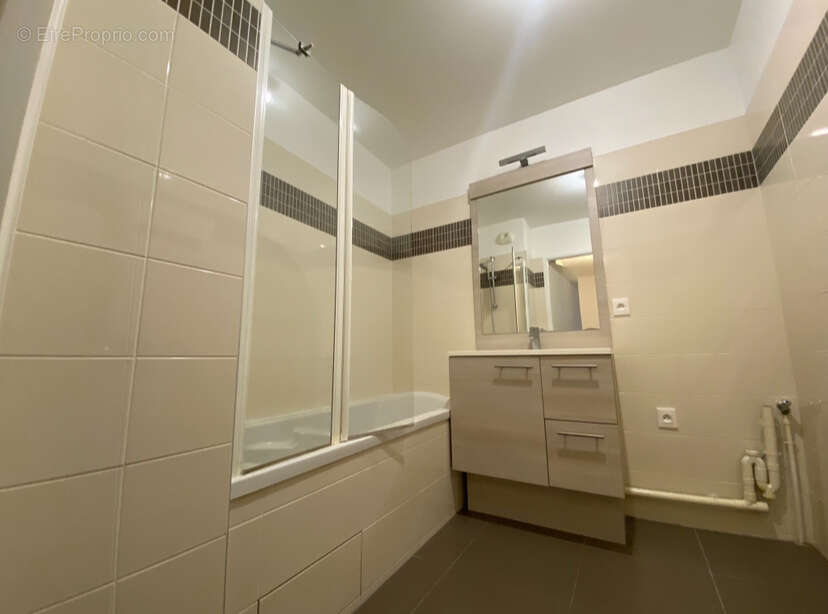 Appartement à SURESNES