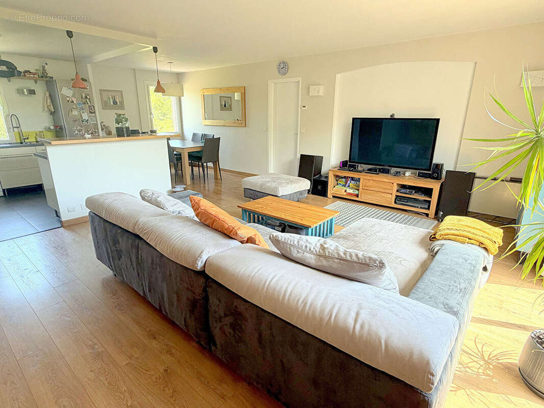 Appartement à MONTIGNY-LE-BRETONNEUX