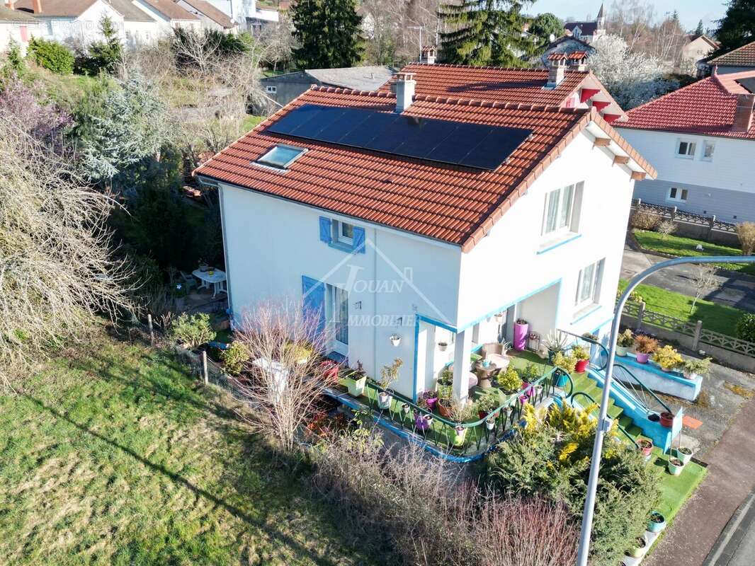 Maison à SAINT-ELOY-LES-MINES