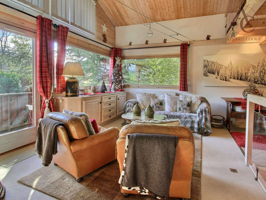 Maison à DEMI-QUARTIER