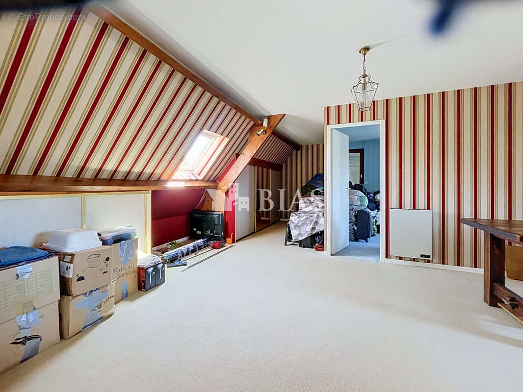 Maison 148 m² à Equemauville  - photo 9