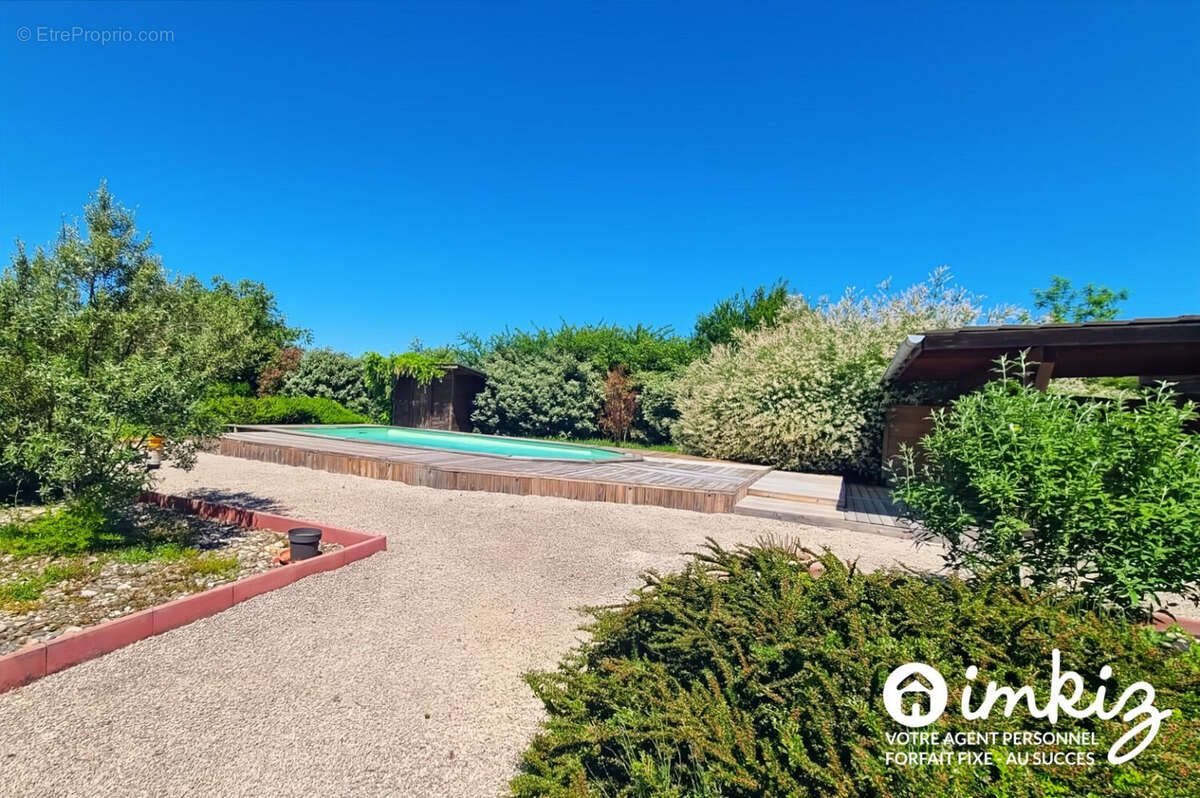 Propriété de charme avec piscine et dépendance - photo 4