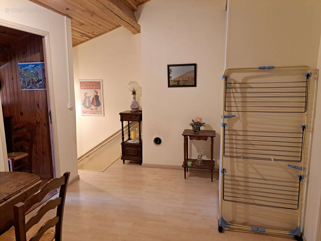 Maison avec vue dégagée et exposition plein SUD, potager et garage non attenants - photo 6