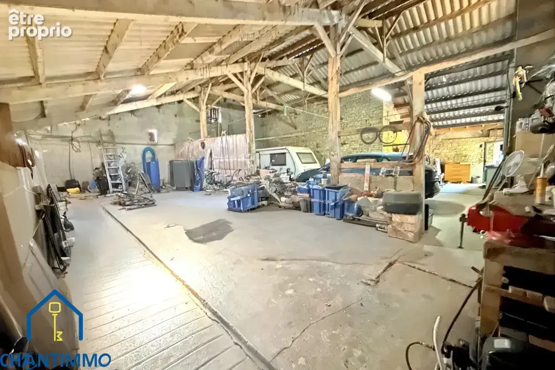 Maison vendéenne en pierres avec piscine sur parcelle de 3680 m2 constructible - photo 17