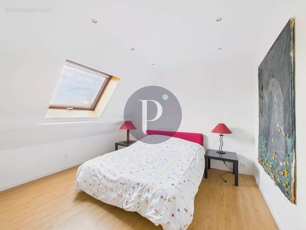 Maison à VERRIERES-LE-BUISSON