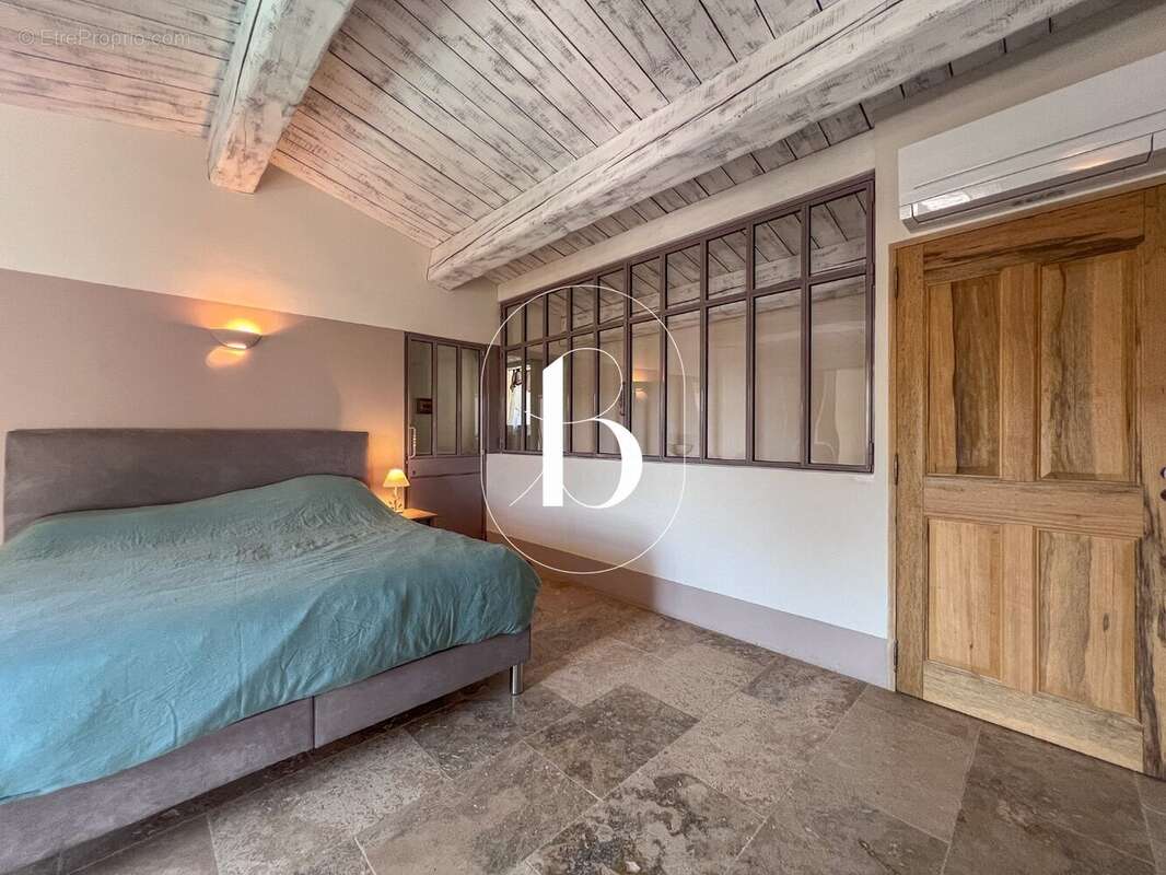 Maison 210 m² à Goudargues  - photo 31