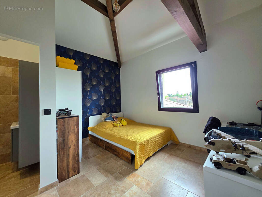 Maison à ROMANS-SUR-ISERE