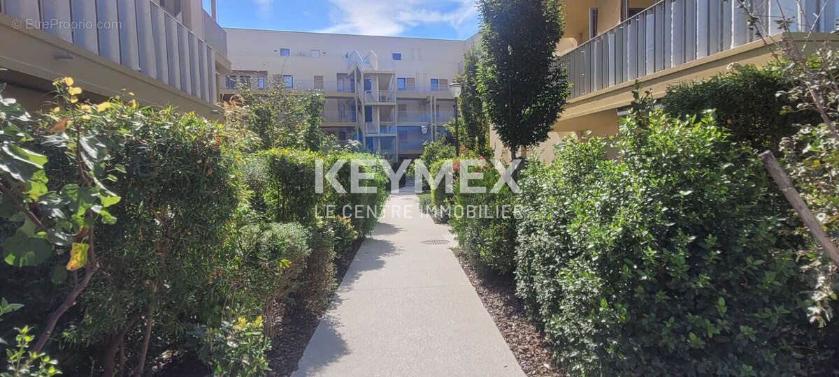 Appartement à SOLLIES-PONT