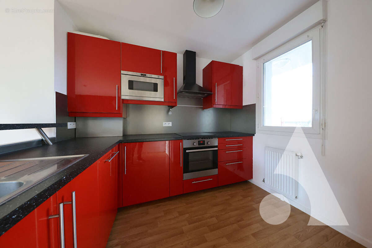 Appartement à SAINT-PIERRE-DU-PERRAY