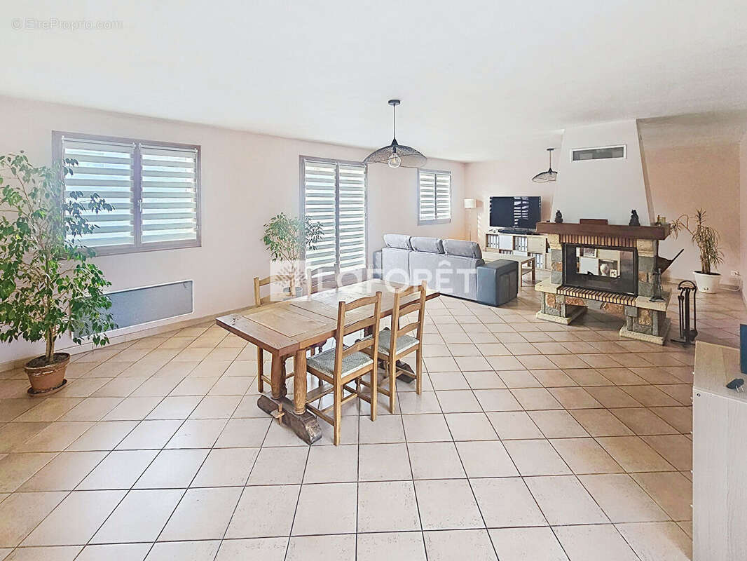 Maison à ORMESSON-SUR-MARNE