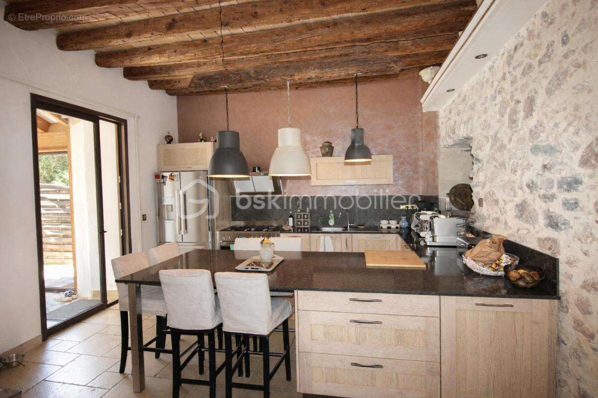 Mont-Dauphin UNESCO – Maison, 5 gîtes de standing, espace bien-être et piscine - photo 6