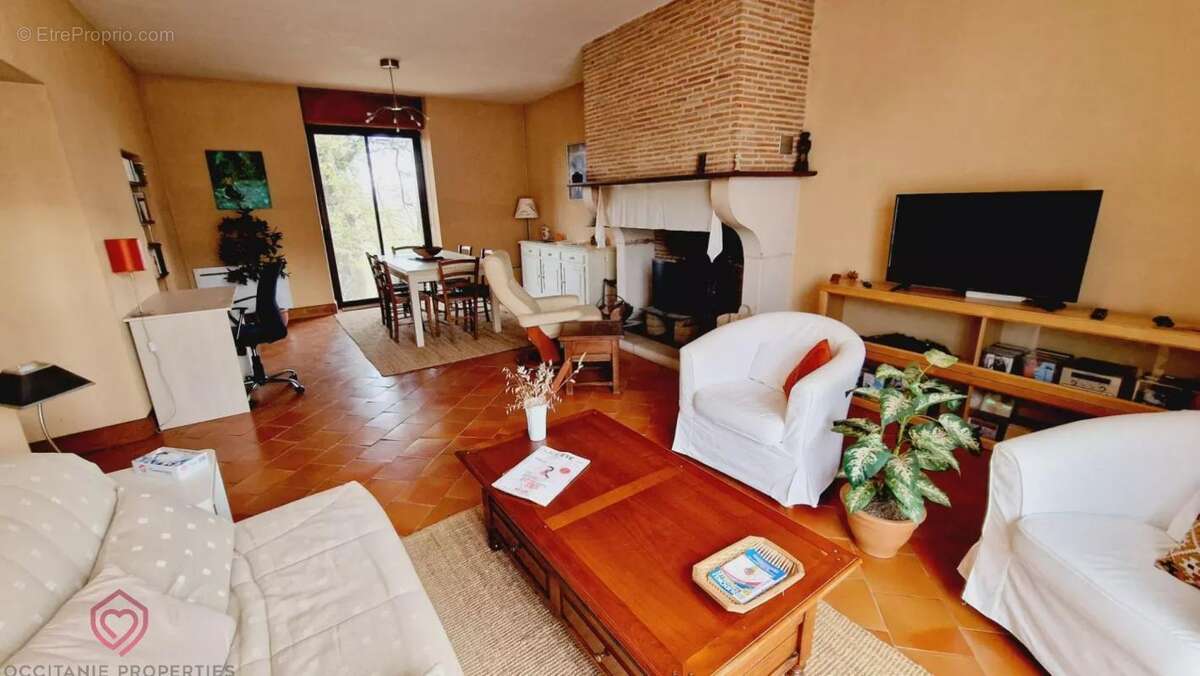 Maison à SALIES-DU-SALAT