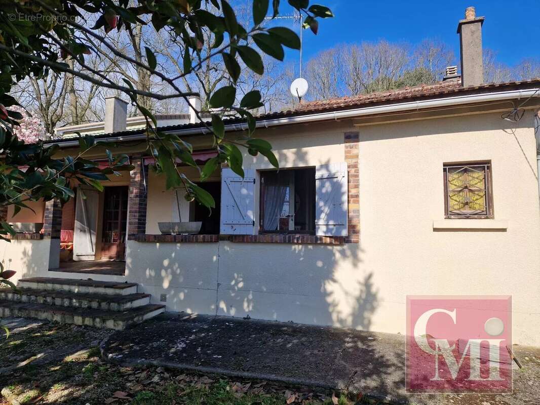 Maison à BREUX-JOUY