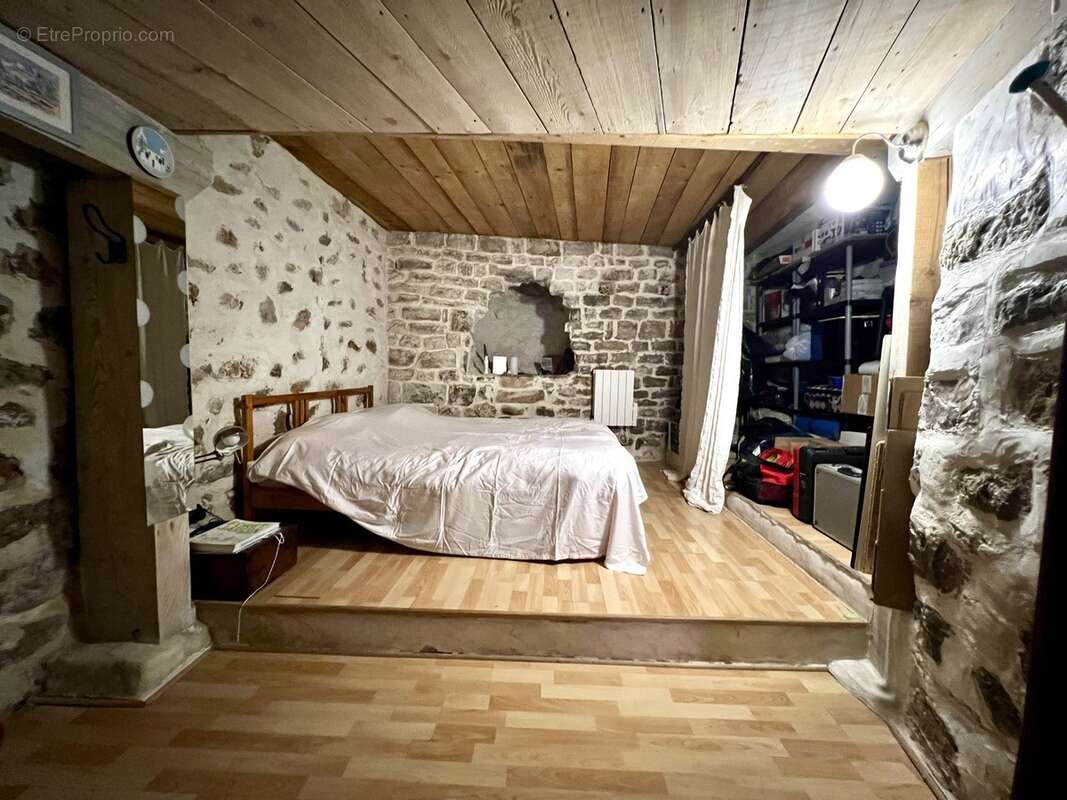 Maison 101 m² à Pignans  - photo 7