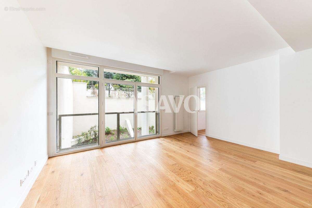 Appartement à ISSY-LES-MOULINEAUX