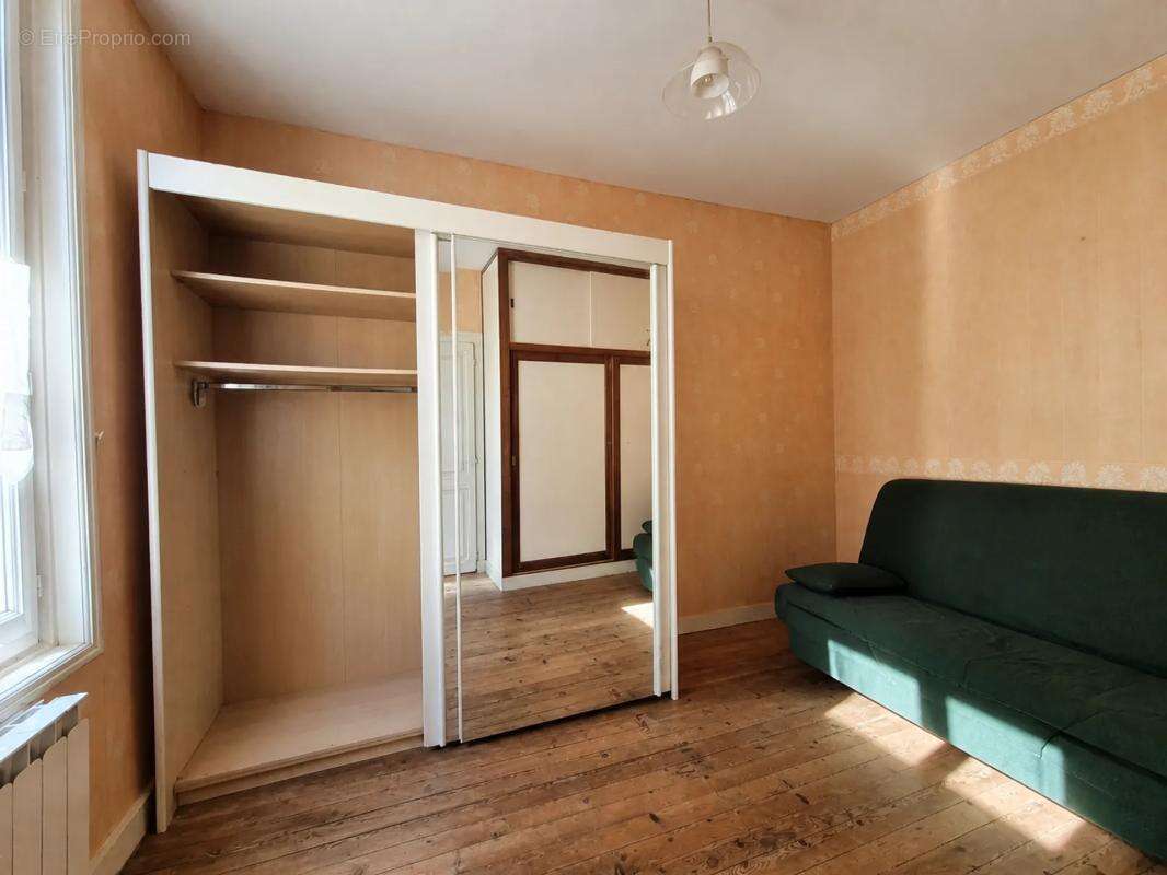 Maison de ville à rénover 3 pièces de 80 m2,  Cognac - photo 8