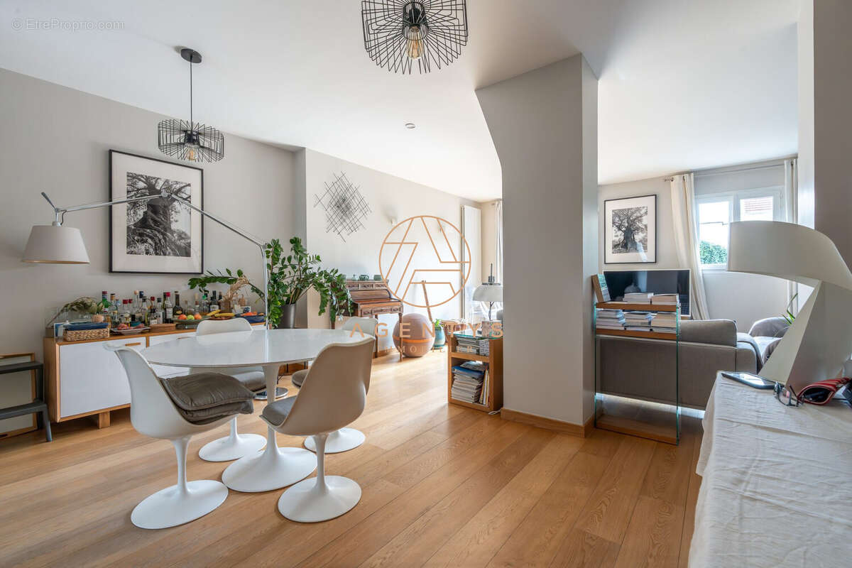 Maison à LE PERREUX-SUR-MARNE