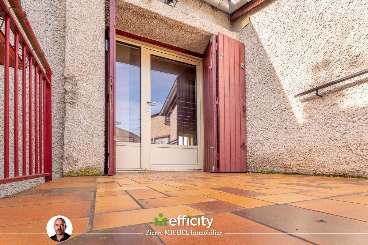 Appartement à MONTROTTIER