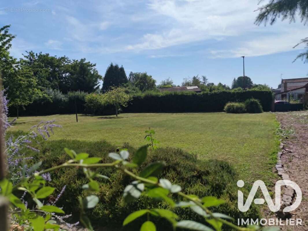 Maison 101 m² à Roiglise  - photo 4