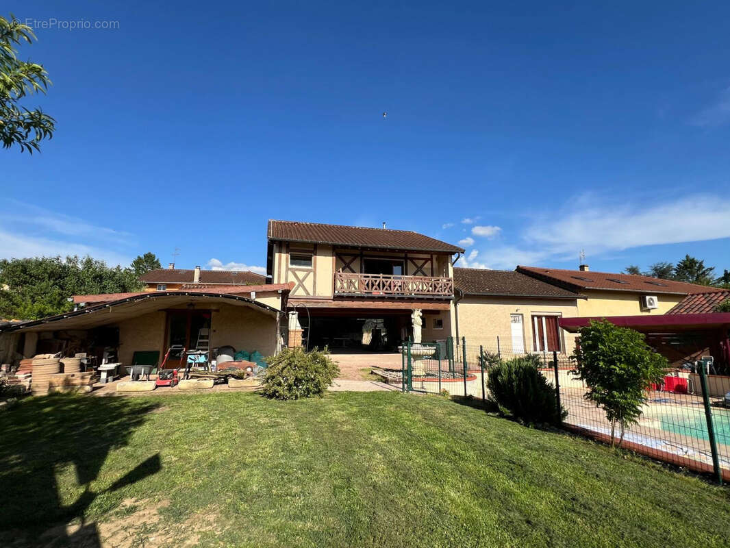 Maison à CHAVEYRIAT
