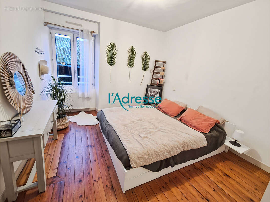 Maison à MONTREVAULT