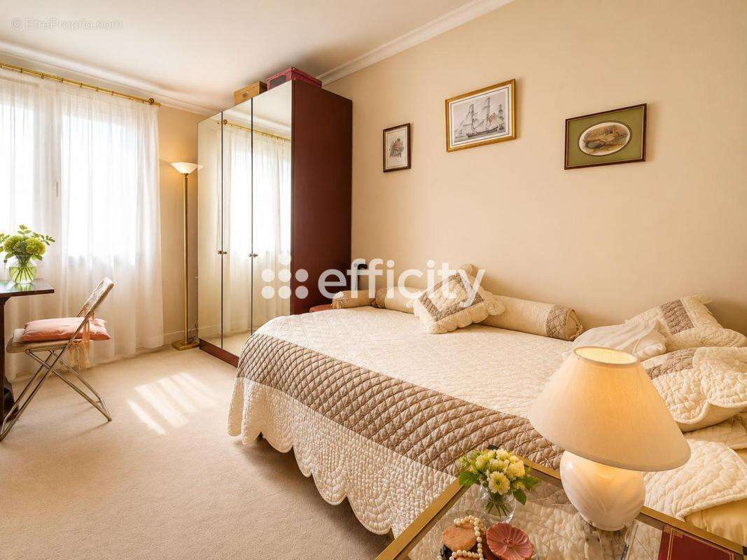 Appartement ancien - photo 11