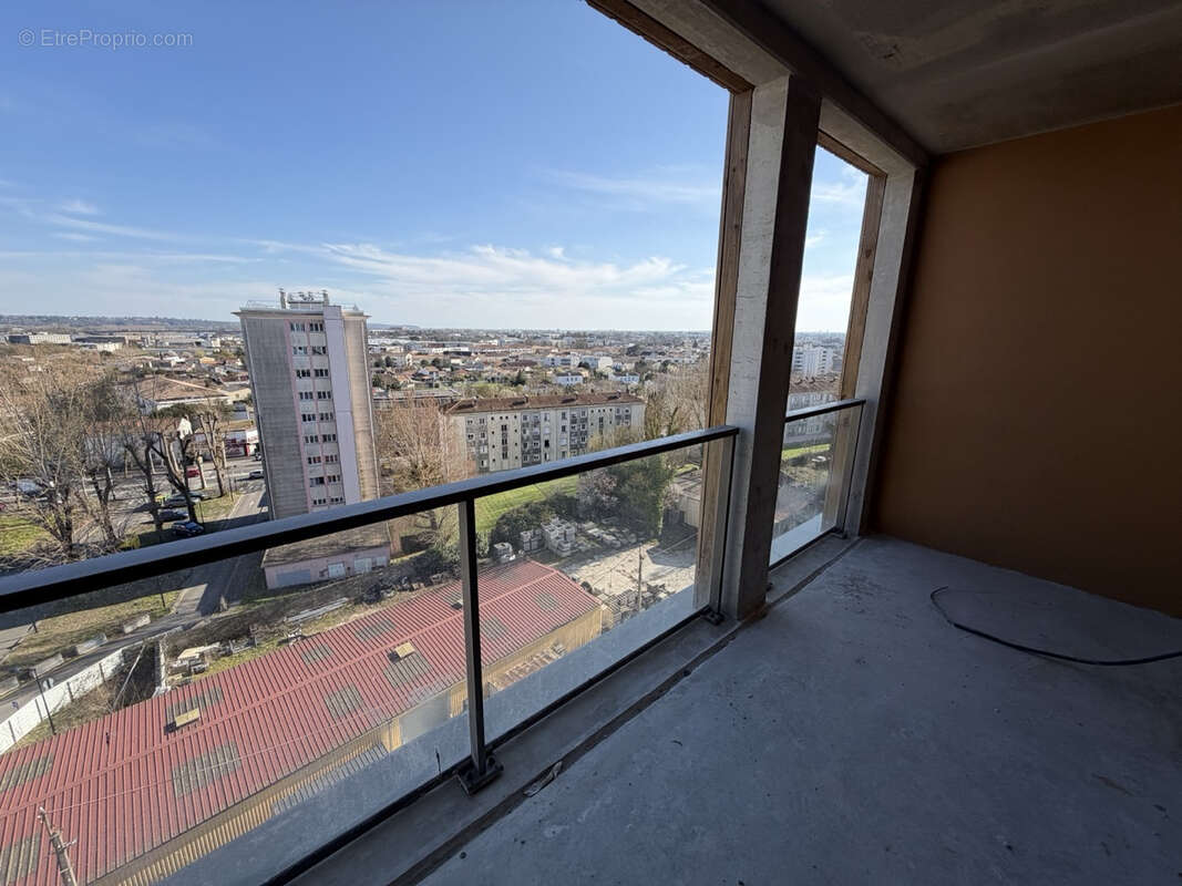 Appartement à BORDEAUX