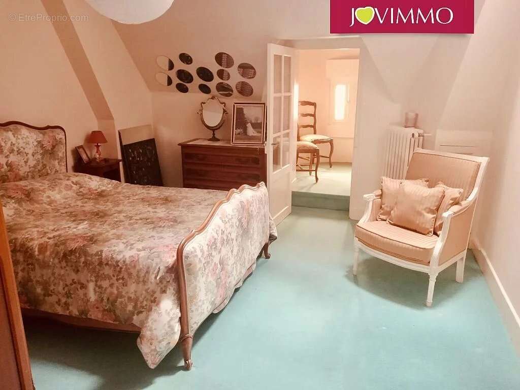 Maison à NERIS-LES-BAINS