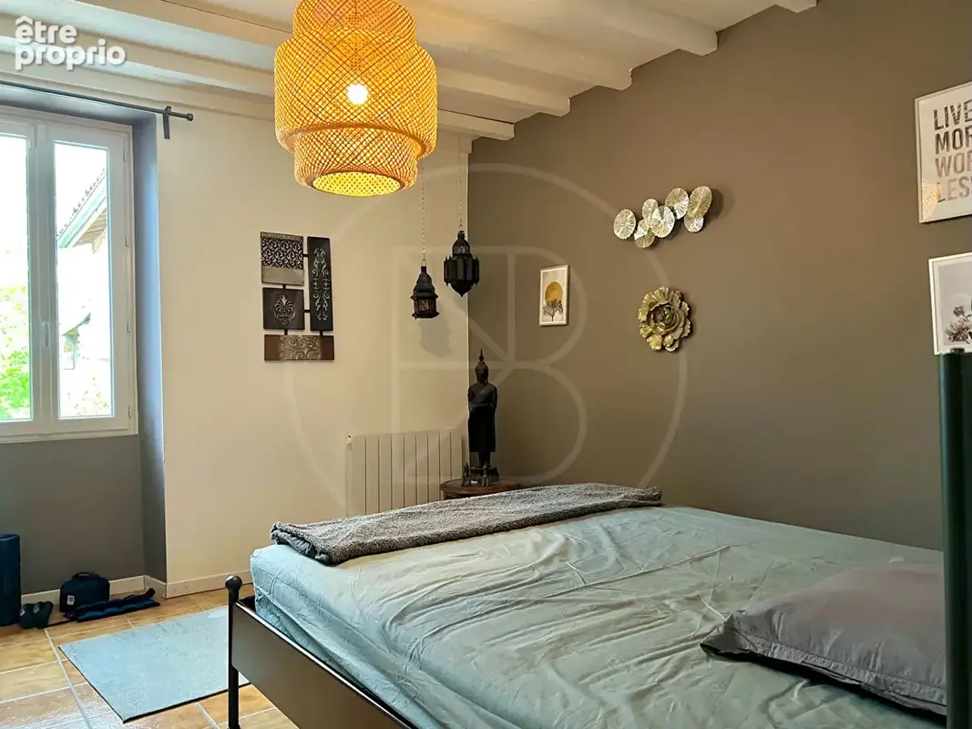 Charmante maison en pierre avec vue sur la vallée et un véritable potentiel équestre - photo 9