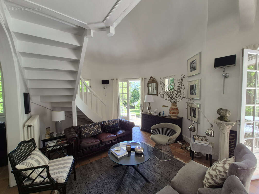Maison à SAINT-YVI