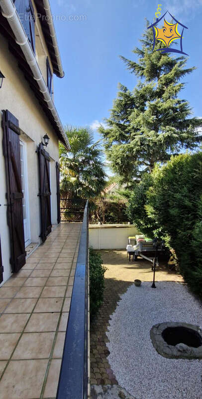 Maison à VIRY-CHATILLON